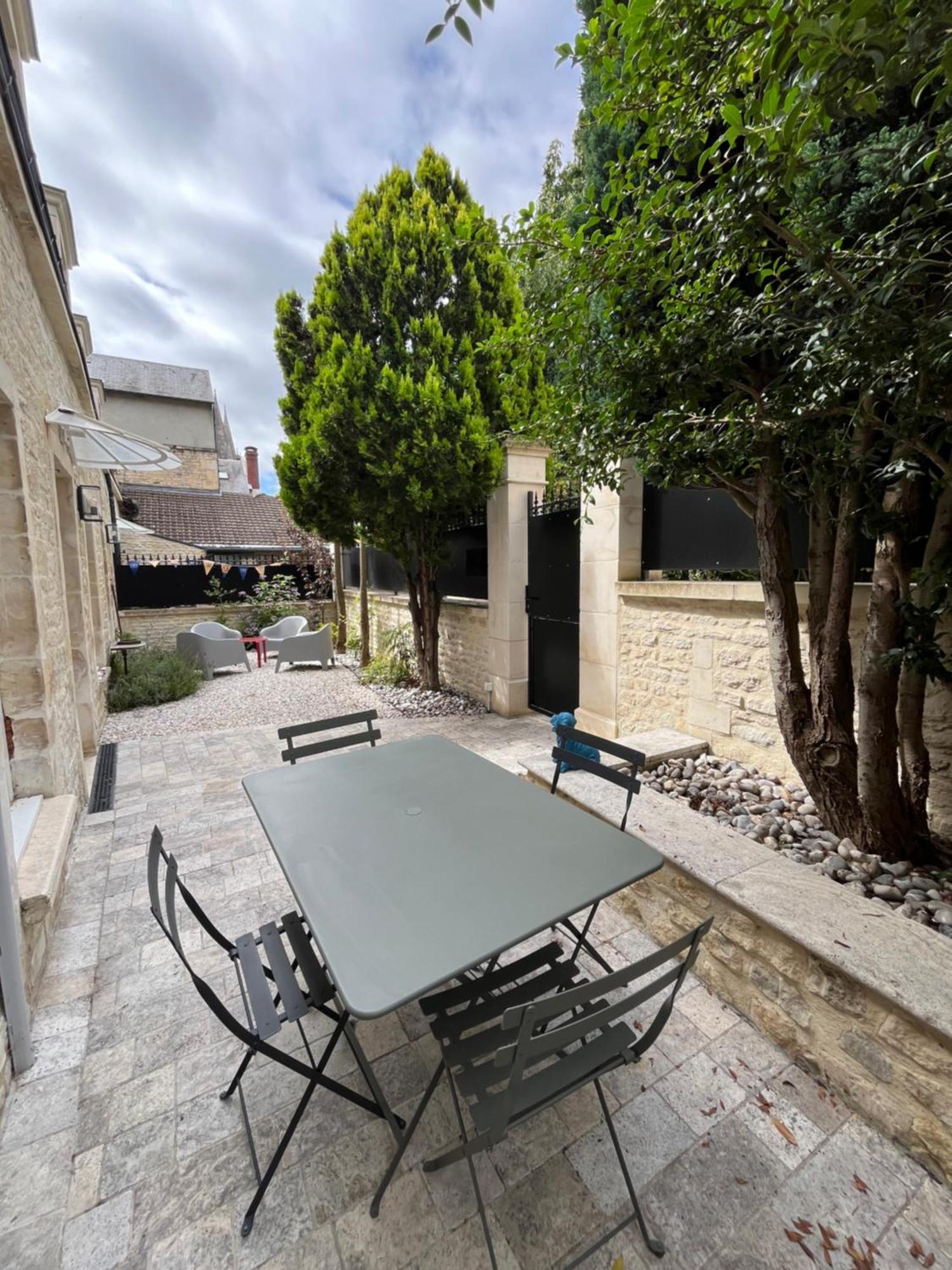 Le Capella, Magnifique Maison Au Calme Avec Garage Caen Exterior photo